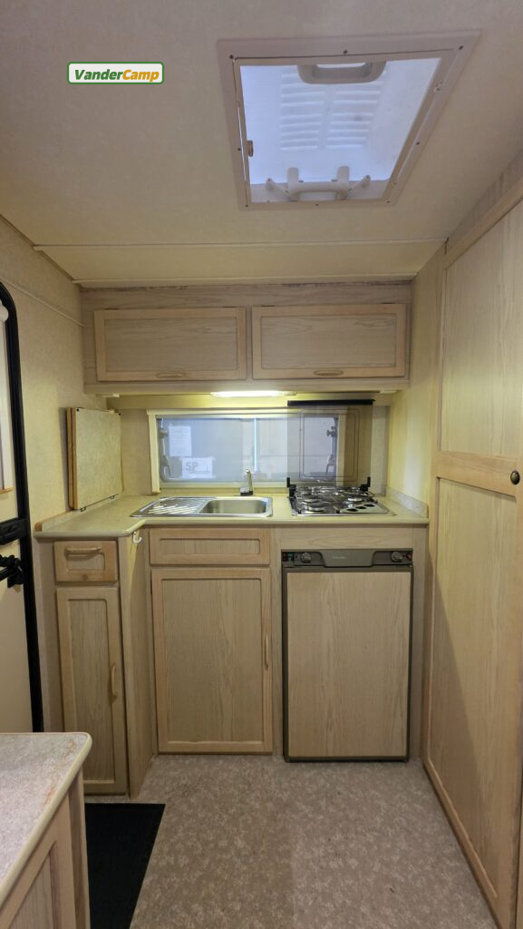 Elddis Shadowline 380