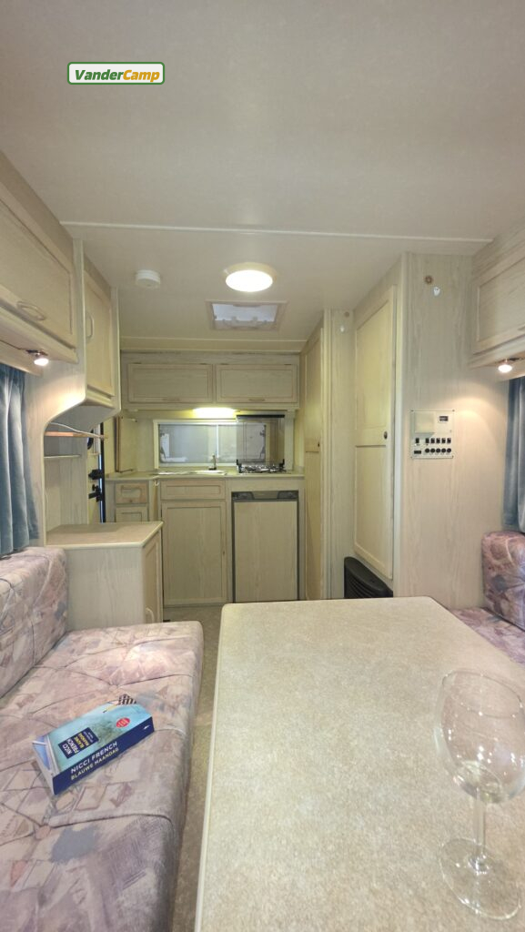 Elddis Shadowline 380