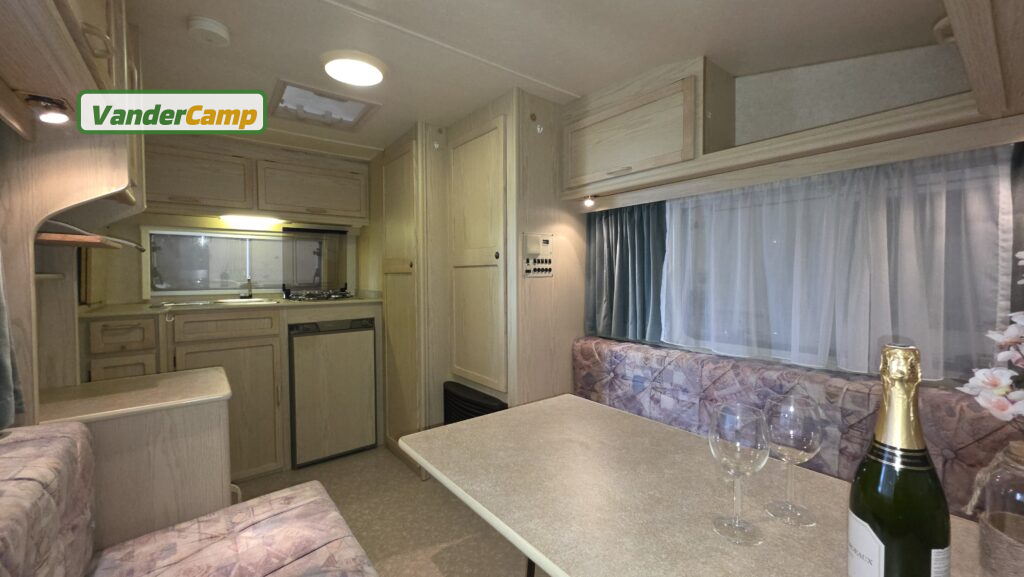 Elddis Shadowline 380