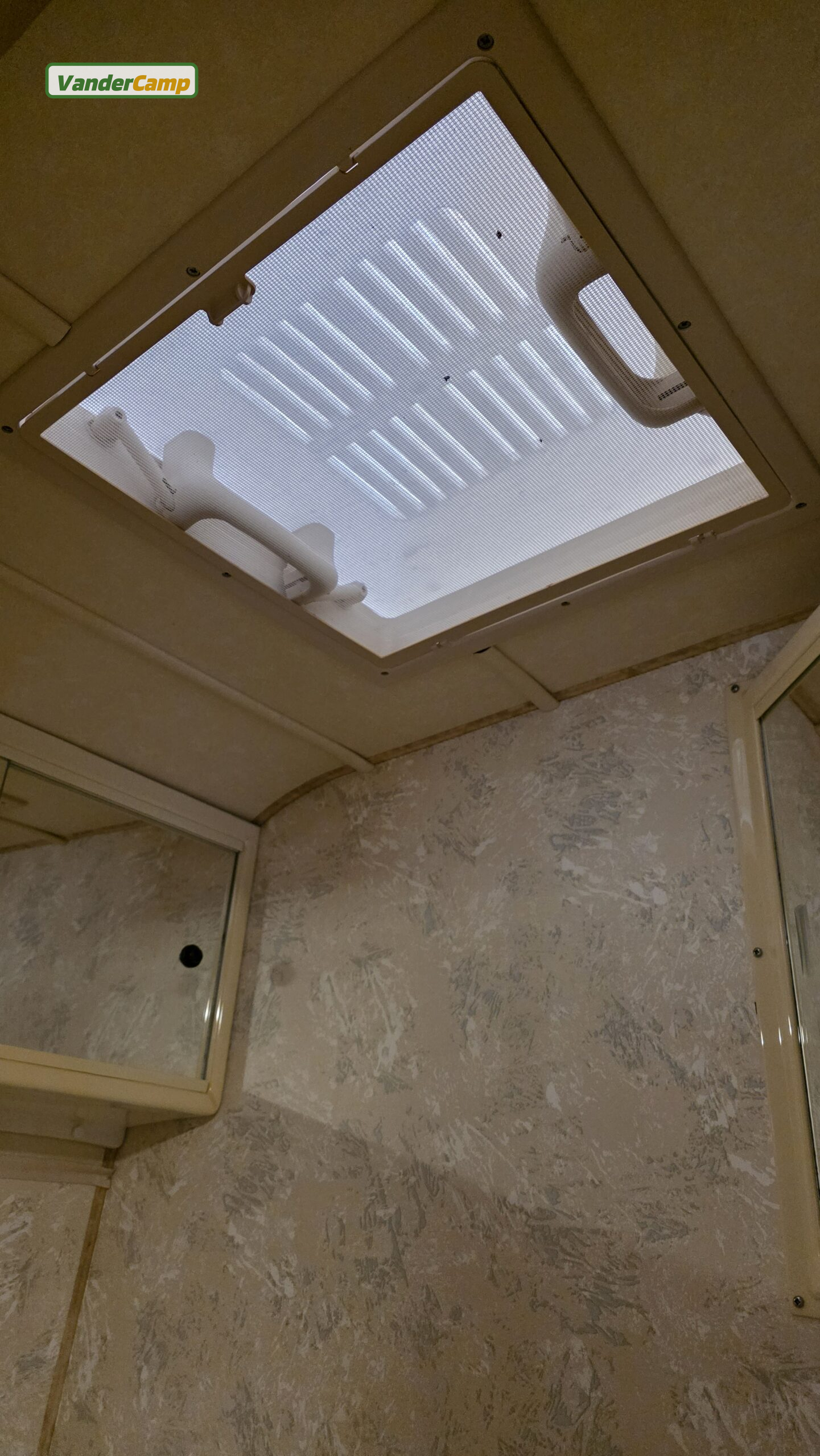 Elddis Shadowline 380