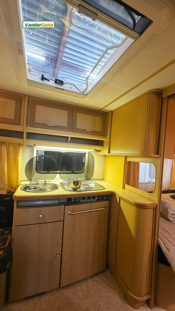 T.E.C. Travel King 460 TDF (2004)