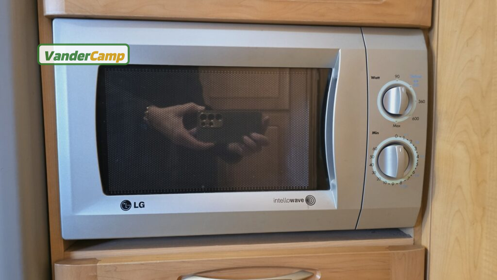 Hobby Exclusive 560 (2004)